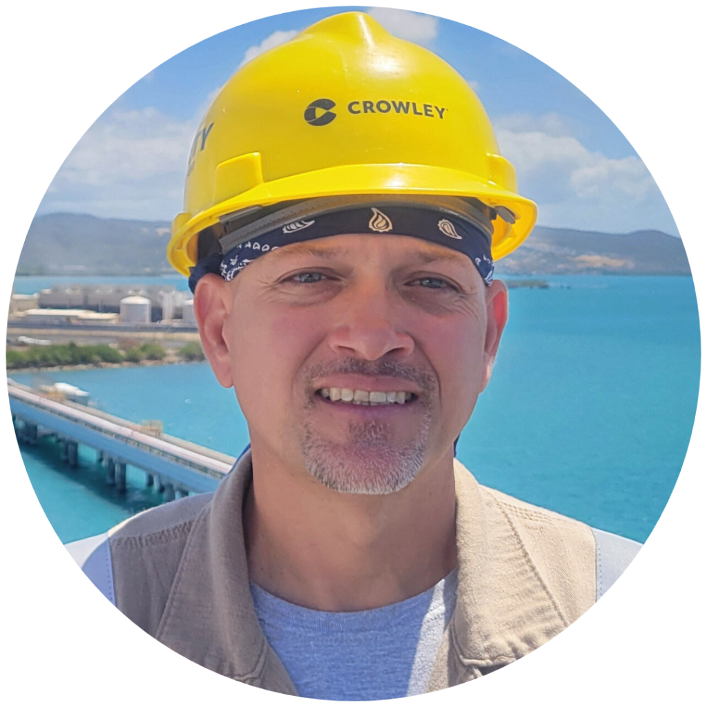 lng carrier crew - man  